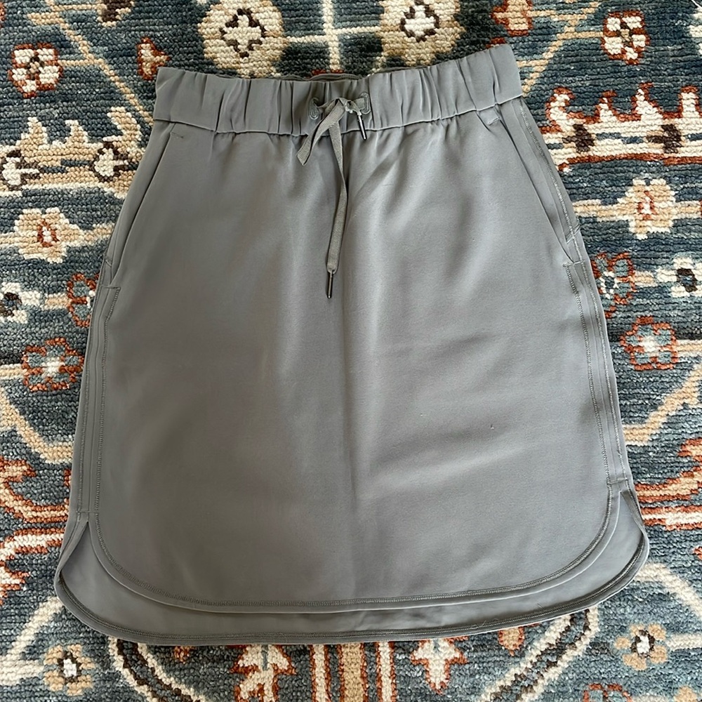 Lululemon Skirt Pale Olive Green Size 6